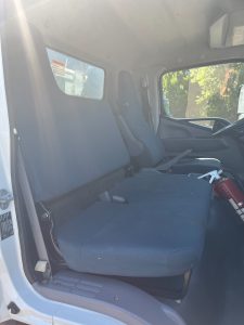 2013 Mitsubishi Fuso Box truck 11
