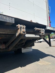 2013 Mitsubishi Fuso Box truck 14