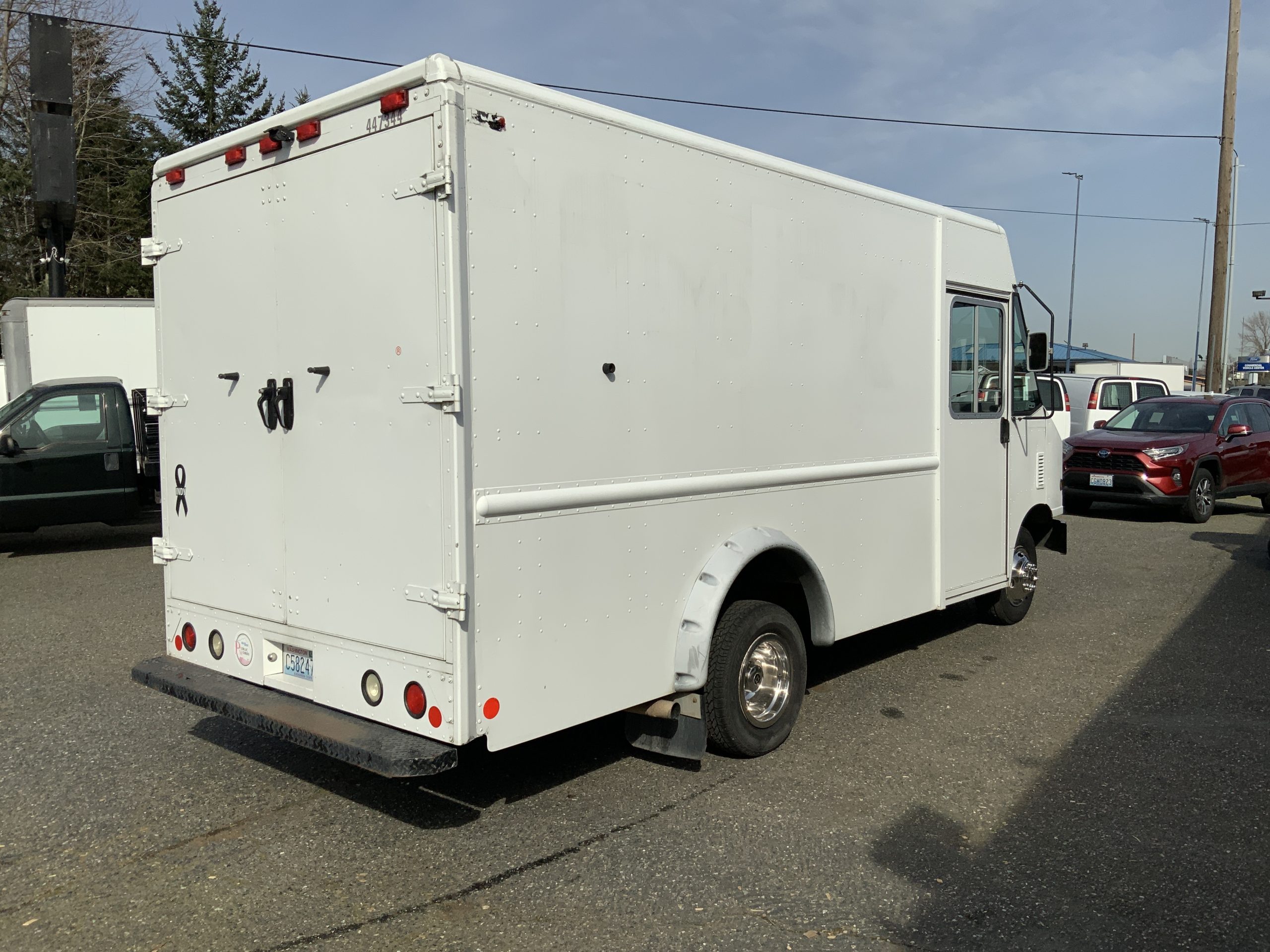 2011 Ford E350 Step Van 6414b2a410744a46455740b4-scaled