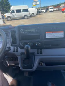 2013 Mitsubishi Fuso Box truck 8