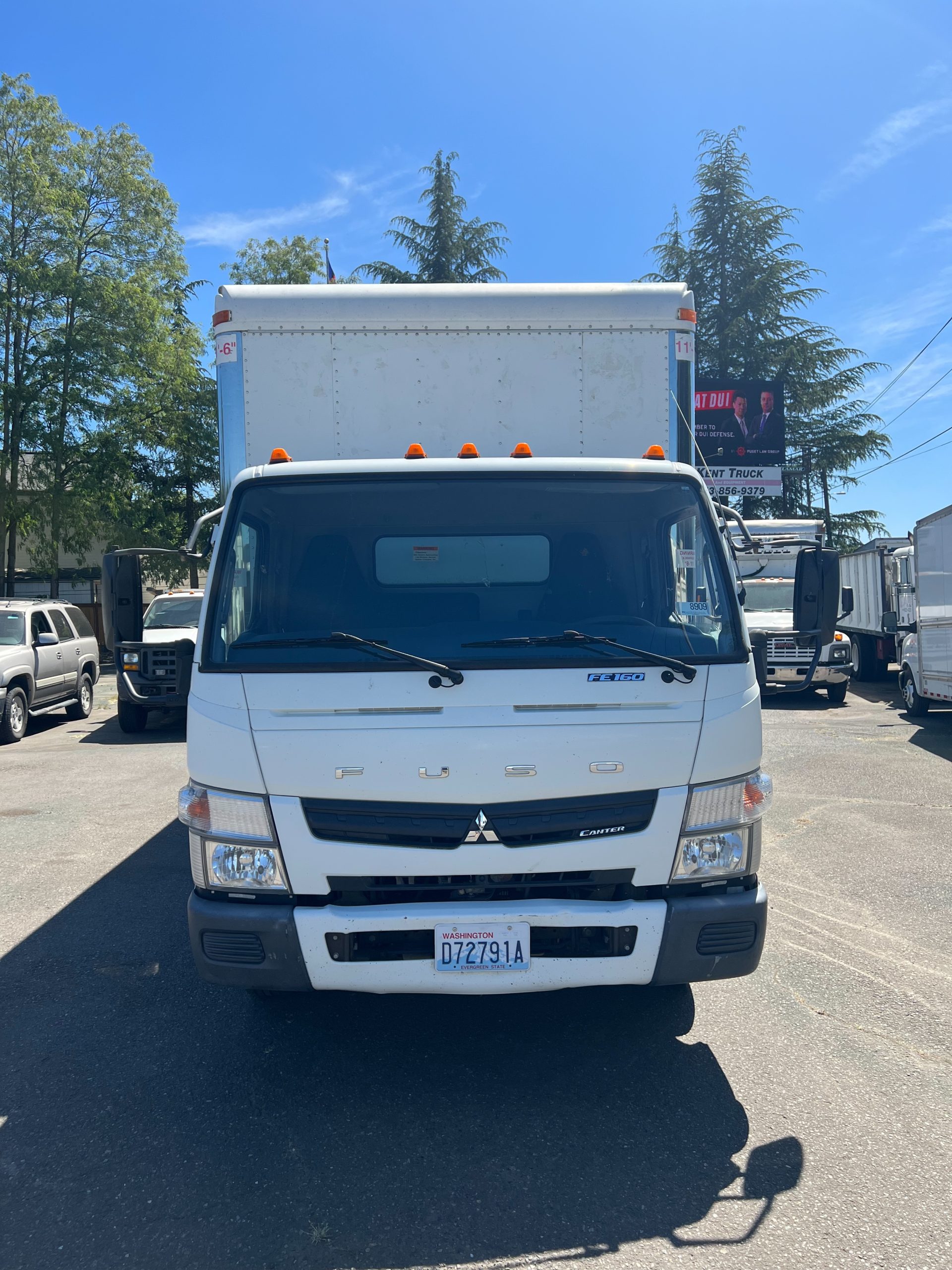 2013 Mitsubishi Fuso Box truck IMG_2299-scaled