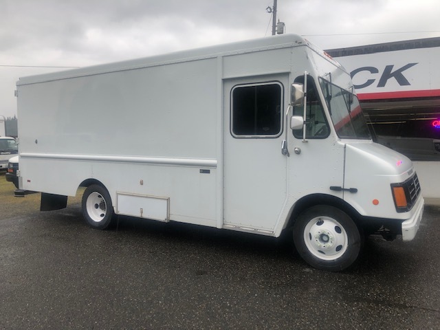 2005 Chevy Step Van 2005-workhorse-p42-step-van-walk-in-4