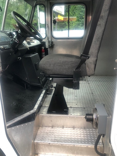 2005 Workhorse Step Van 2005-workhorse-p42-step-van-walk-in-6