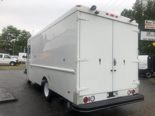 2005 Workhorse Step Van 2005-workhorse-p42-step-van-walk-in-7