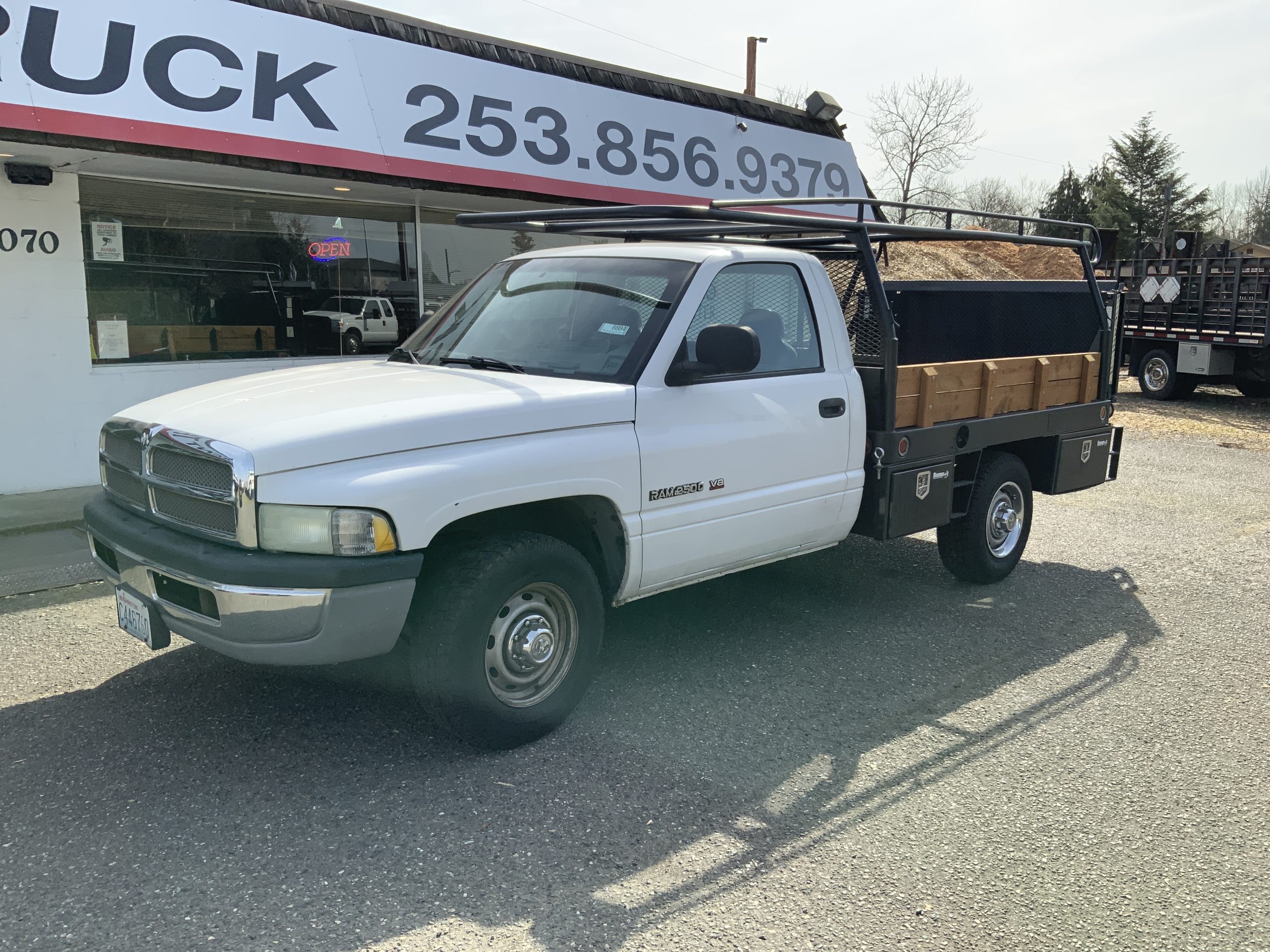 2001 Dodge 2500 Flatbed Stake Body 6414bafd1ddc0f0fb95cbba1-scaled