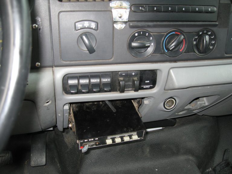 2005 Ford F350 Service Utility Truck IMG_0010-Copy-2-768x576-1
