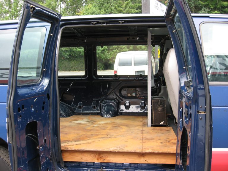 2001 Ford E-350 Cargo Van