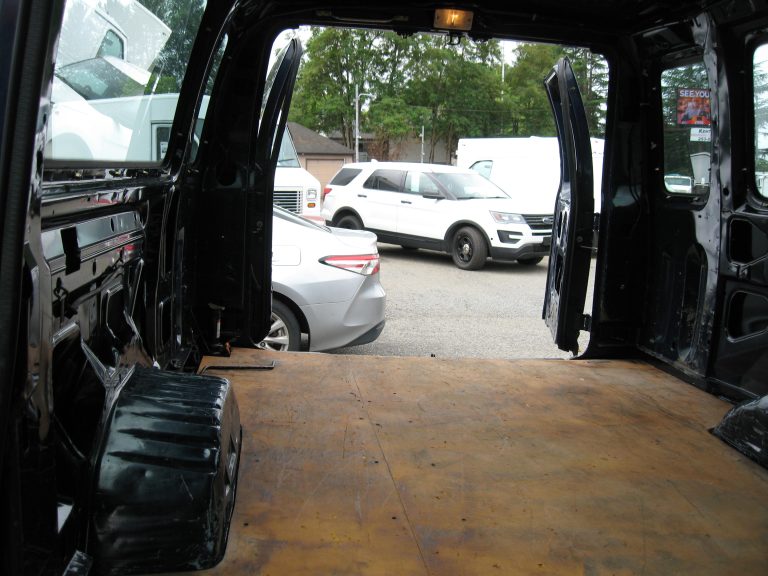 2001 Ford E-350 Cargo Van
