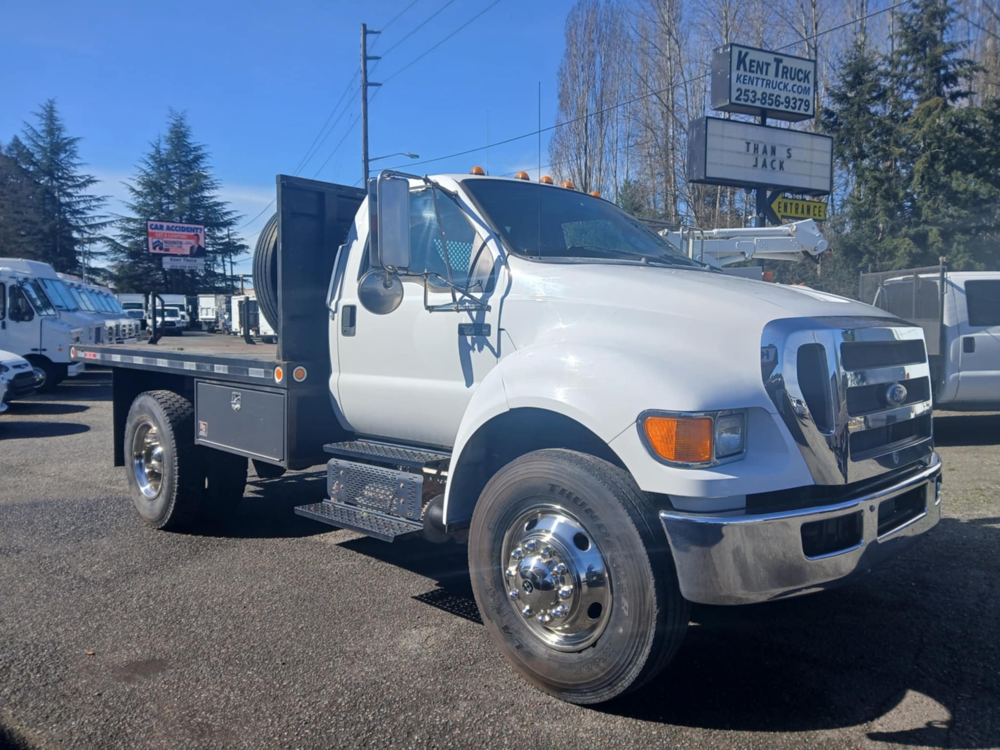 2011 Ford F-750 322d257b-07a8-45a1-b11d-533bd7e7cc03