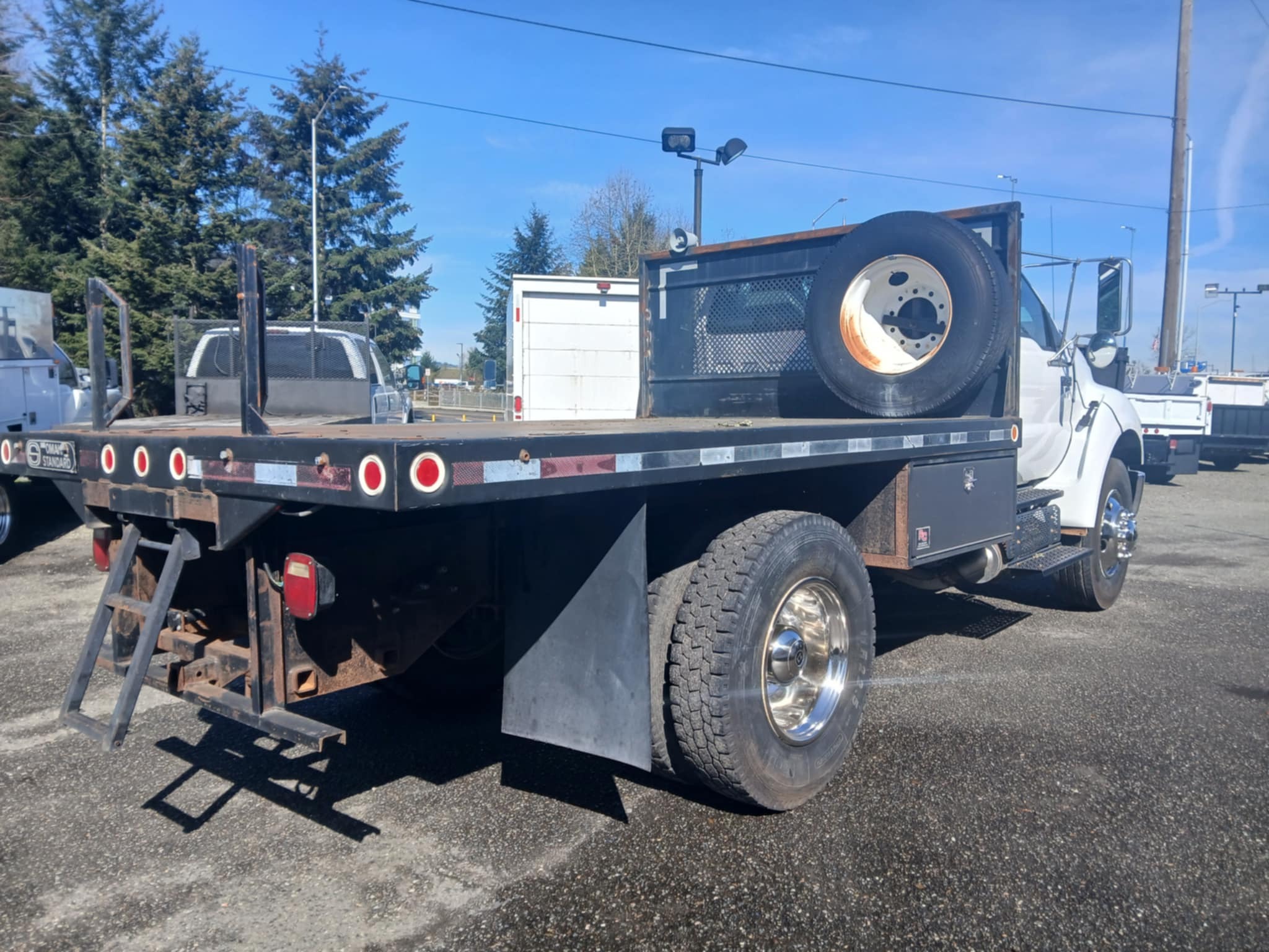 2011 Ford F-750 e6b0e92f-43b9-4d62-8635-26d148ac1812
