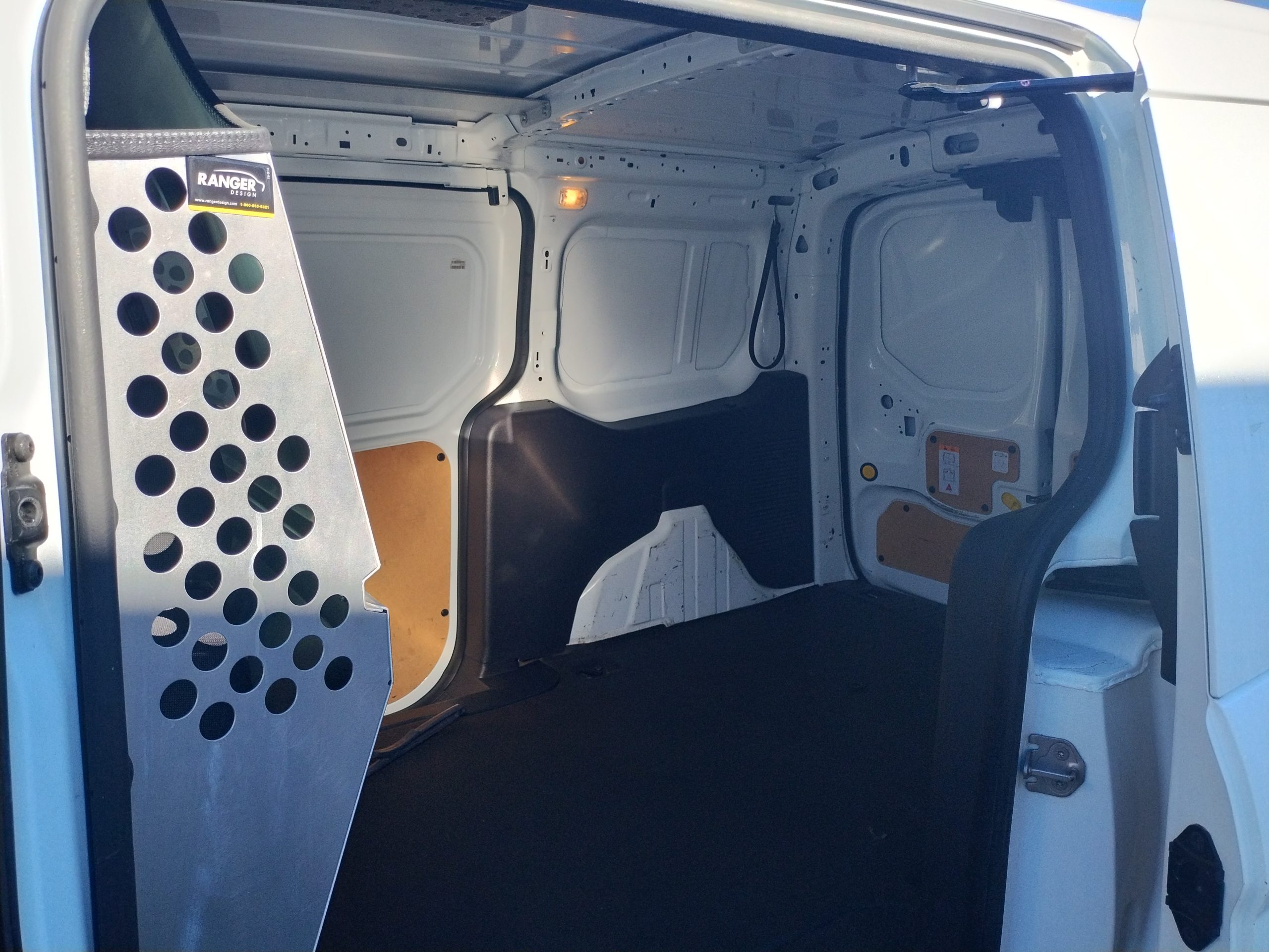 2018 FORD TRANSIT CONNECT CARGO VAN IMG_20231018_110947141_HDR-scaled