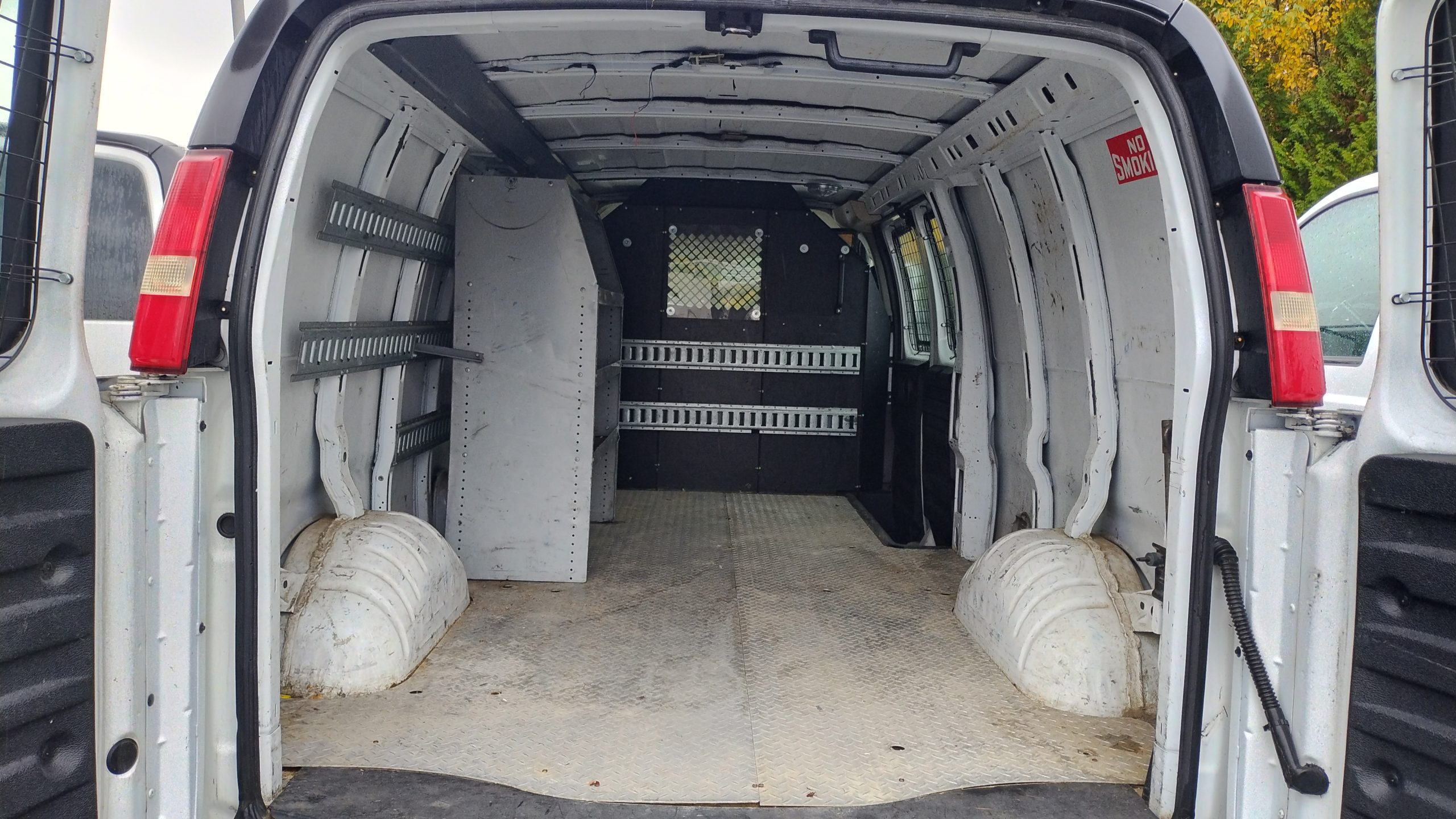 2008 CHEVROLET EXPRESS G3500 CARGO VAN IMG_20231106_111506088_HDR-scaled