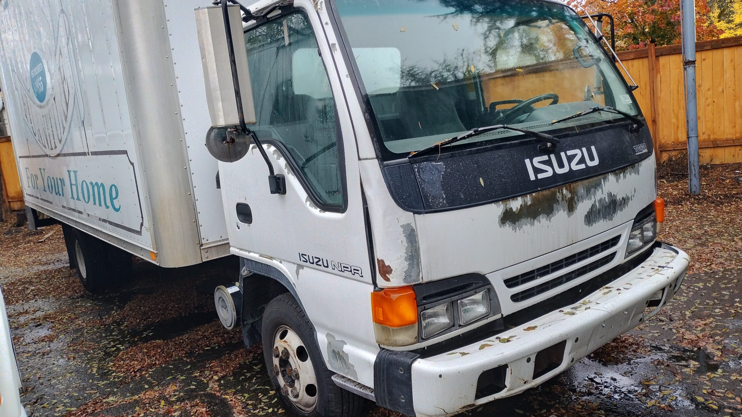 2004 ISUZU NPR 20FT BOX TRUCK IMG_20231106_124509692_HDR-scaled