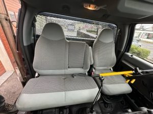 Ford F-750 4x2 Service Truck 3-1