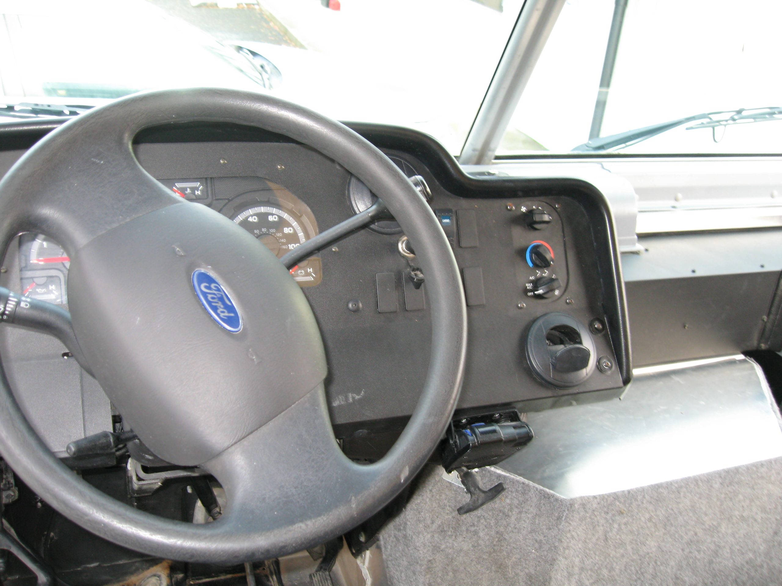 2011 Ford E-450 RWD Step Van IMG_0026-Copy-scaled