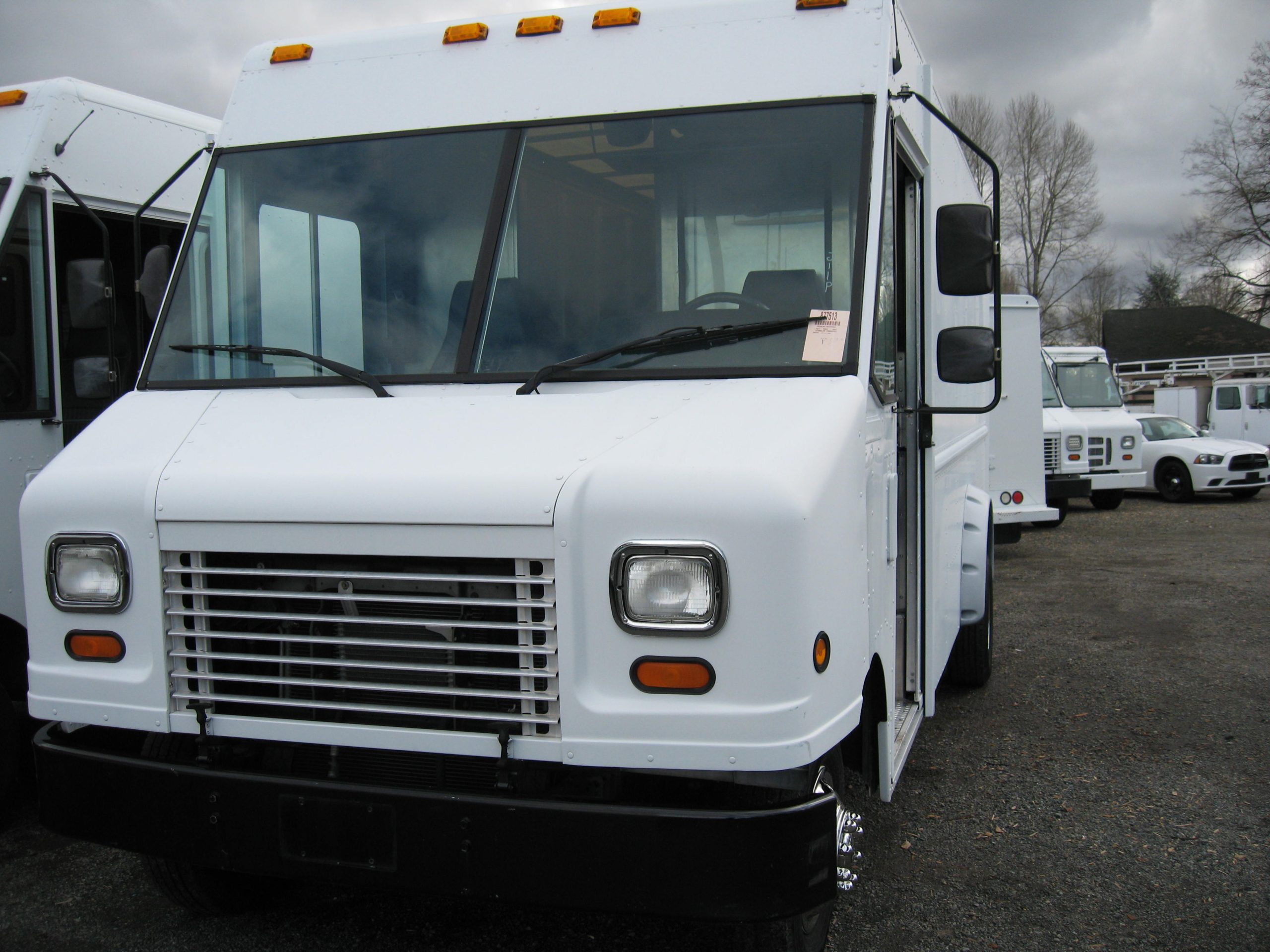 2011 Ford E-450 RWD Utilimaster Step Van IMG_0048-scaled