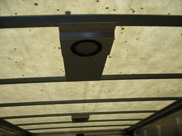 2011 Ford E-450 RWD Utilimaster Step Van IMG_0063-768x576-1