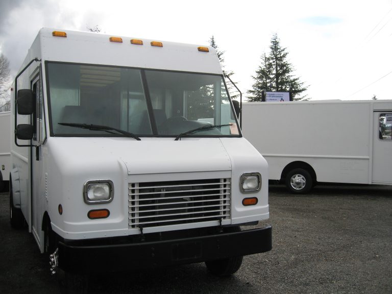 2011 Ford E-450 RWD Utilimaster Step Van IMG_0075-768x576-1
