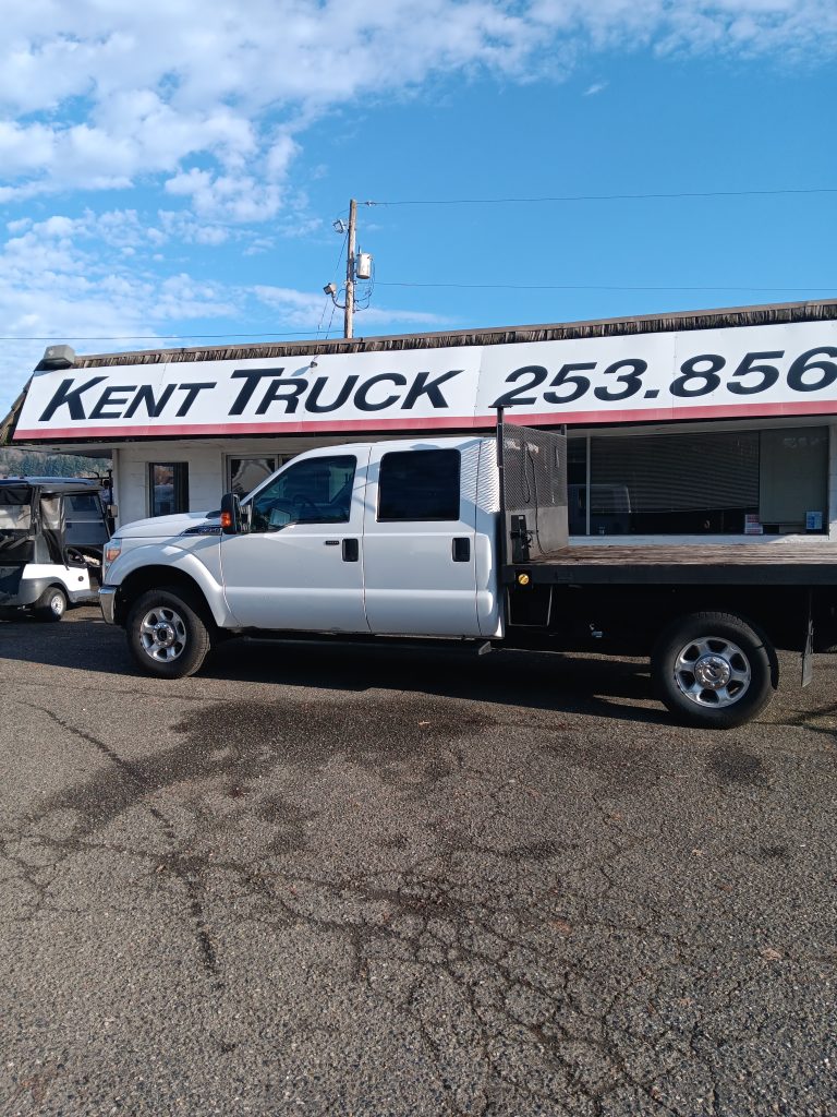 2014 Ford F-350 4x4 Flatbed 1000009433-768x1024-1