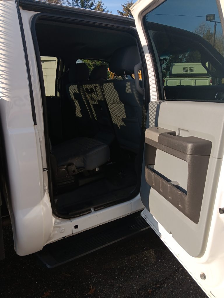 2014 Ford F-350 4x4 Flatbed 1000009437-768x1024-1