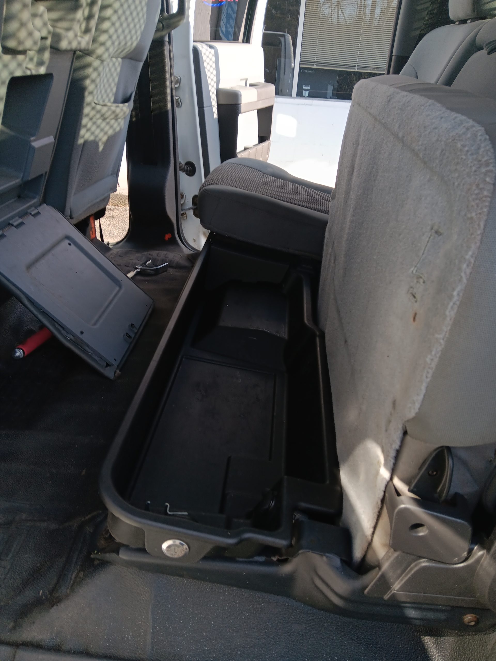 2014 Ford F-350 4x4 Flatbed 1000009439-scaled