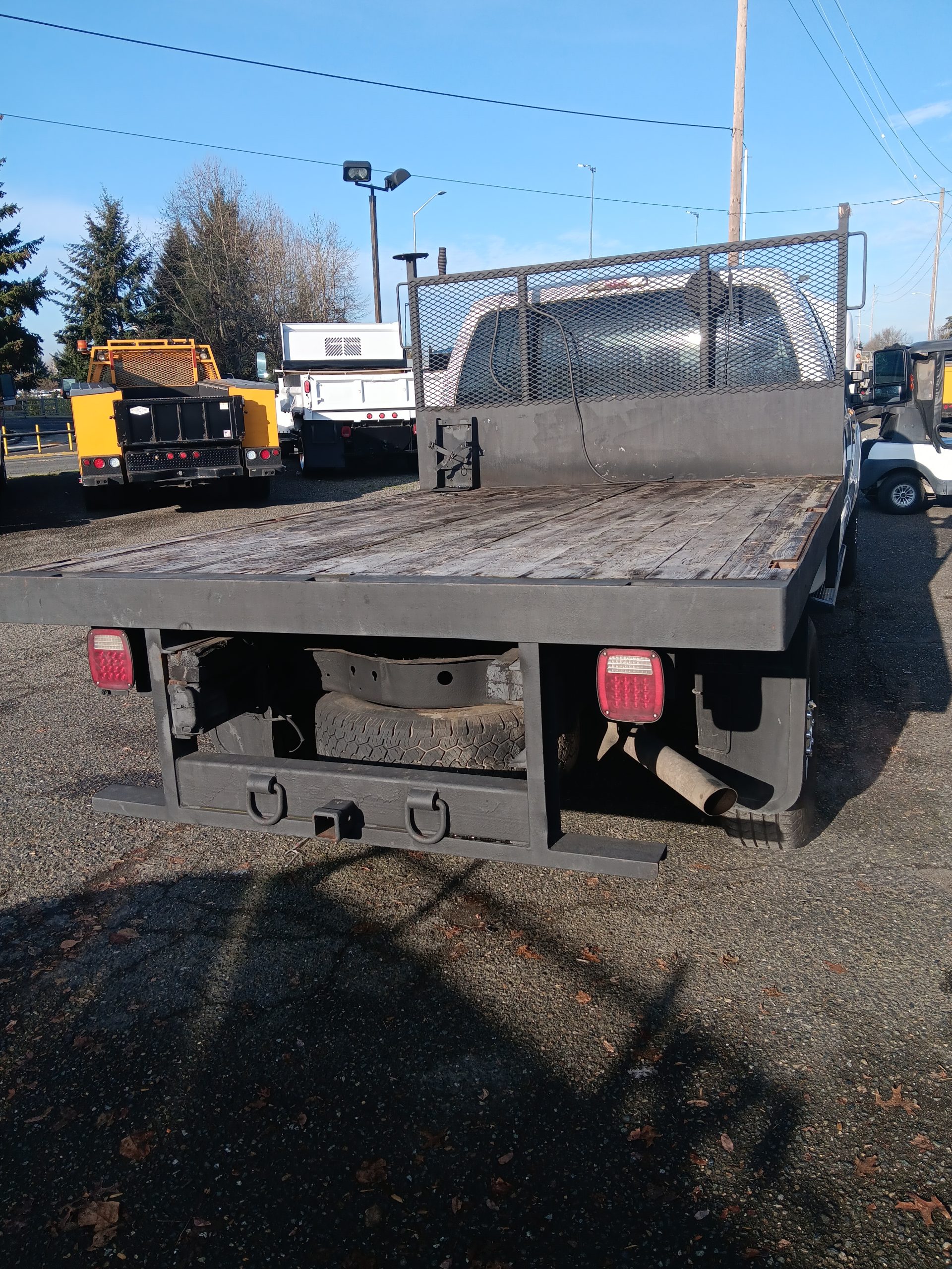 2014 Ford F-350 4x4 Flatbed 1000009453-scaled