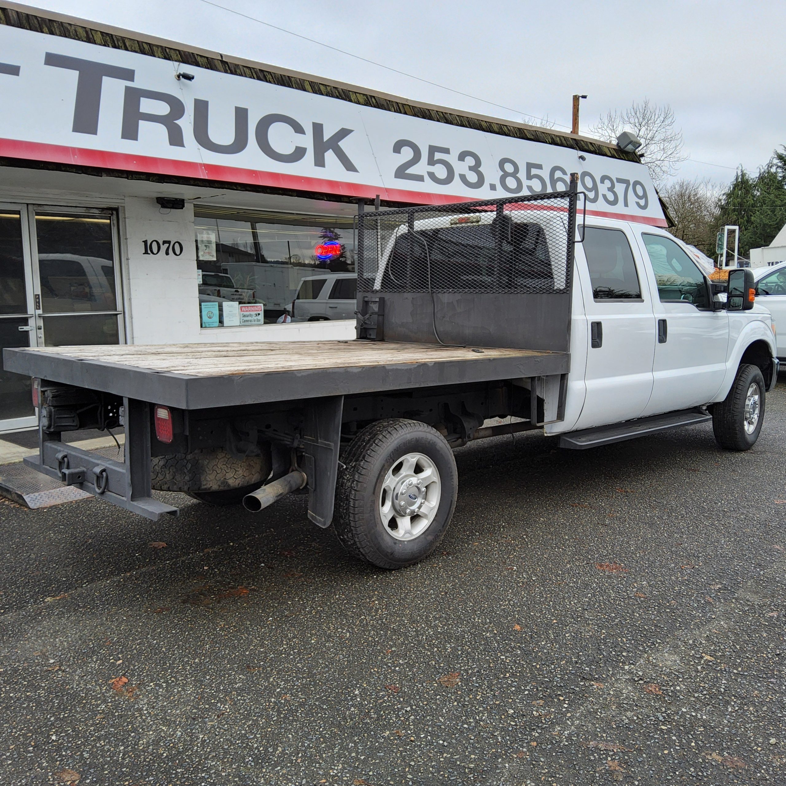 2014 Ford F-350 4x4 Flatbed 20250106_113508-scaled