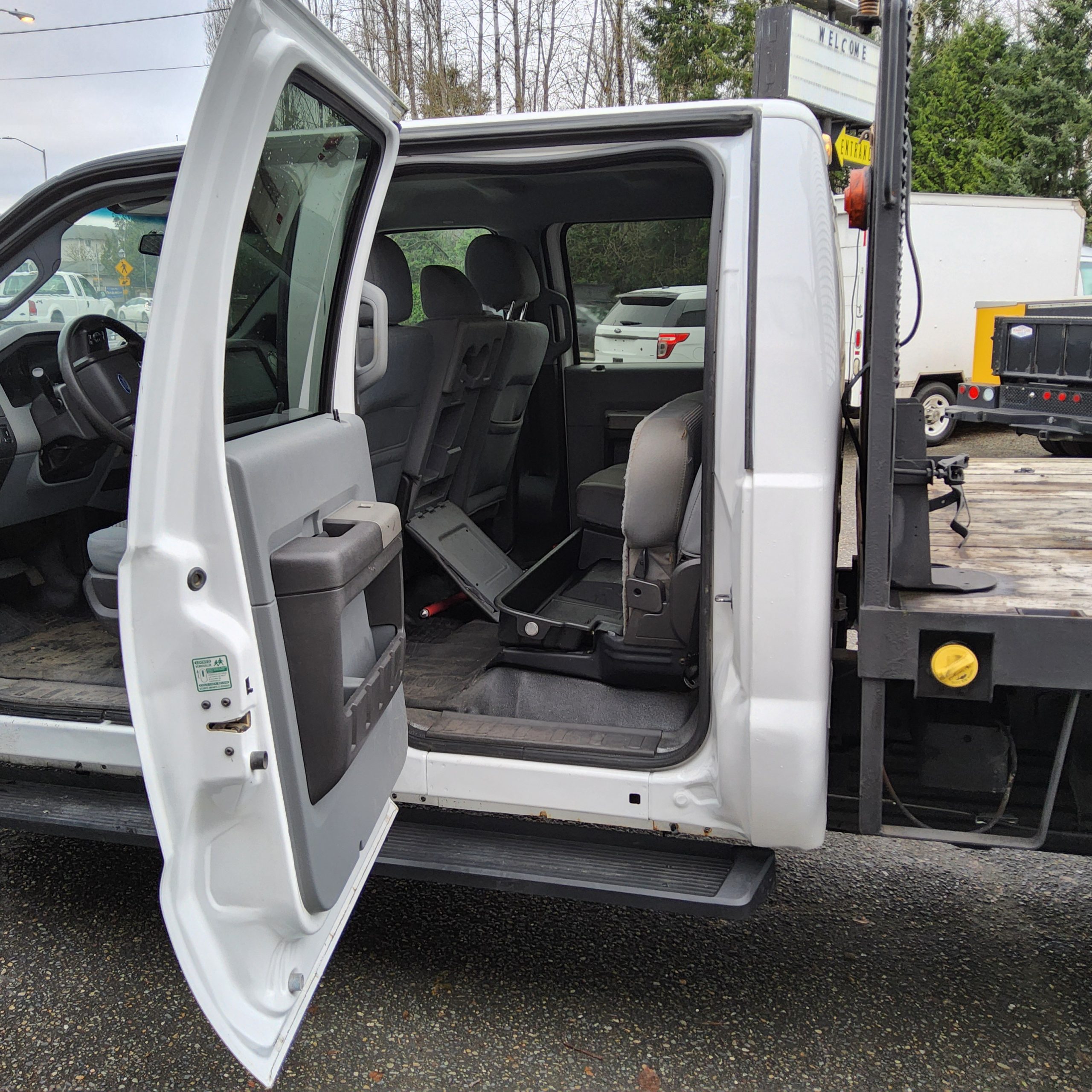 2014 Ford F-350 4x4 Flatbed 20250106_113621-scaled