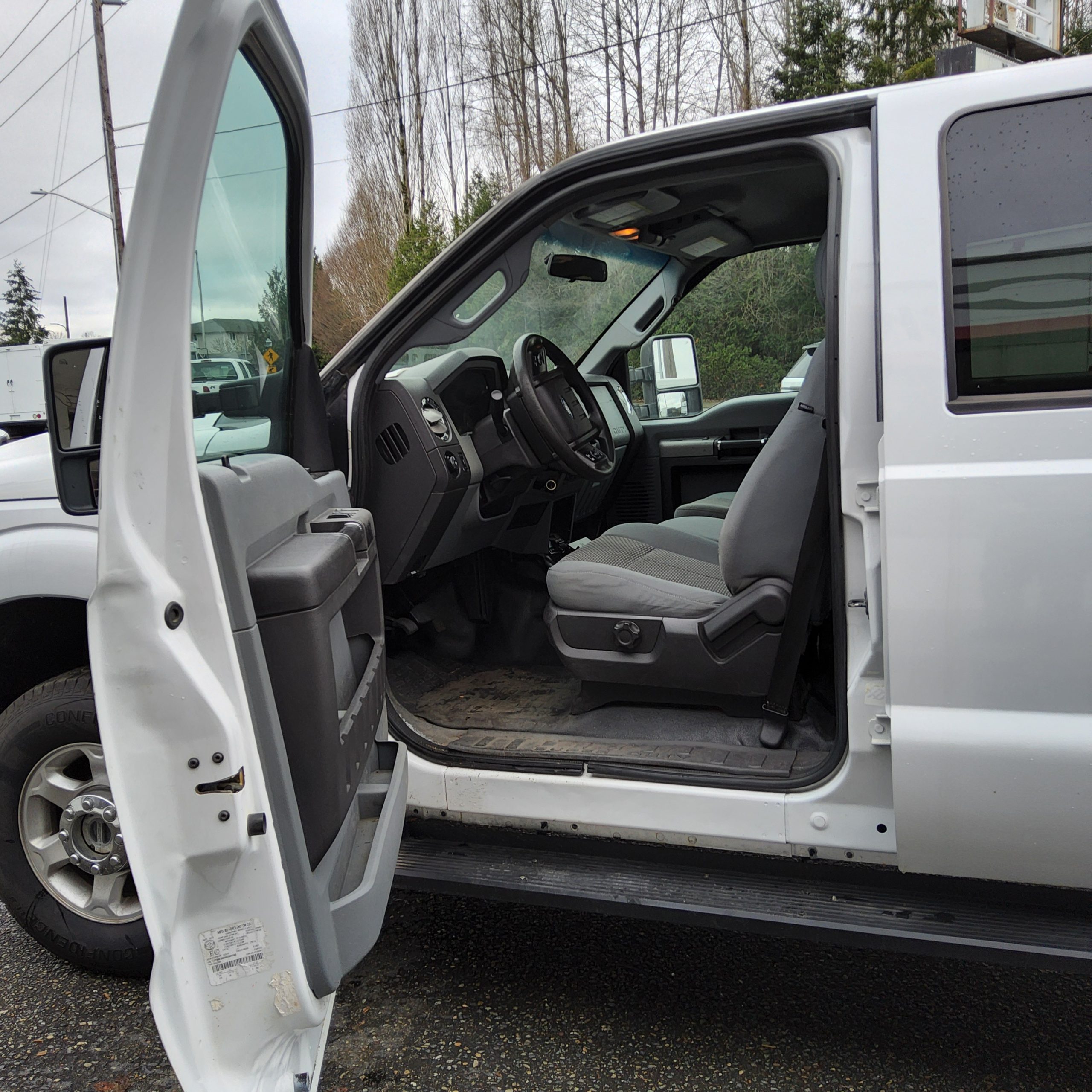 2014 Ford F-350 4x4 Flatbed 20250106_113636-scaled