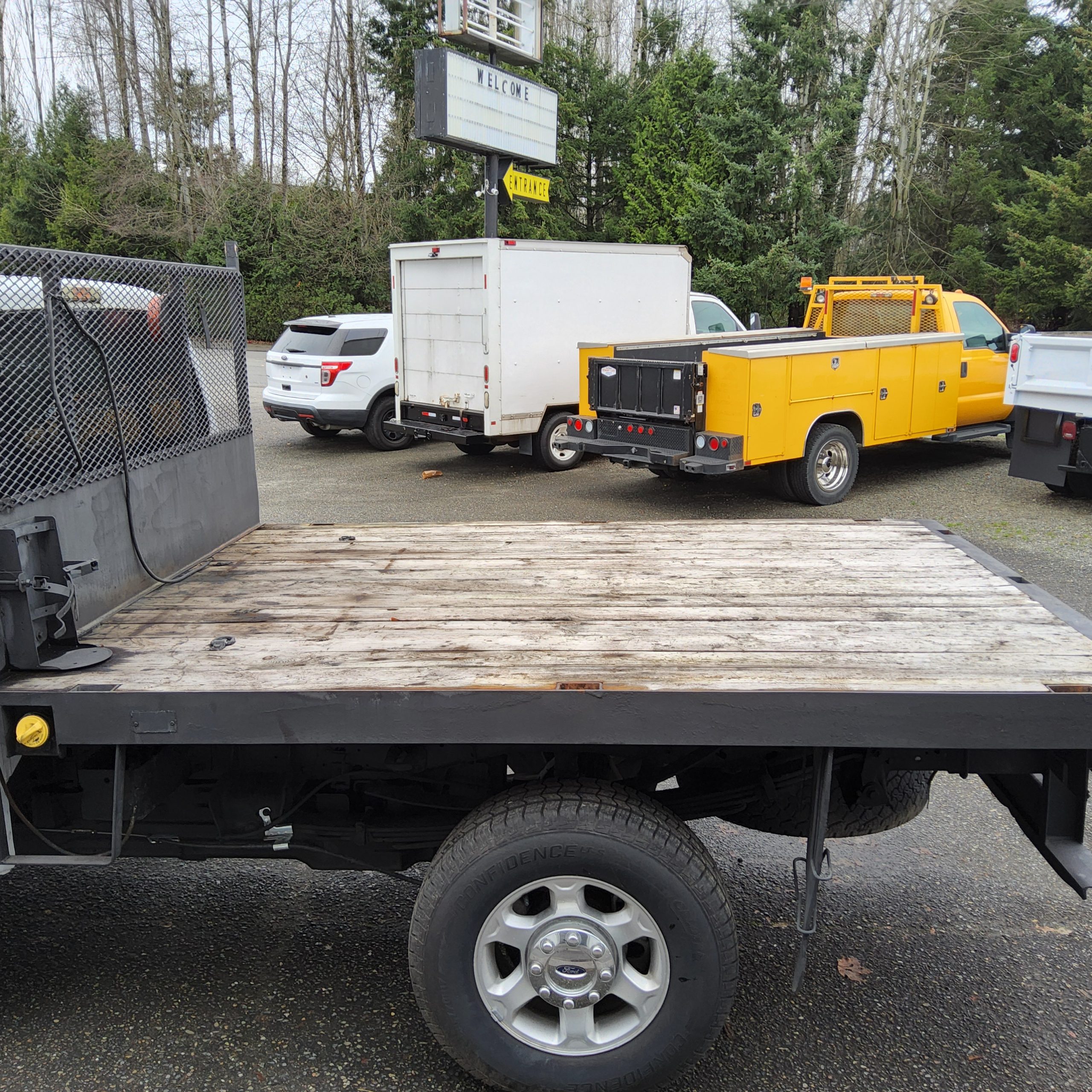 2014 Ford F-350 4x4 Flatbed 20250106_114159-scaled