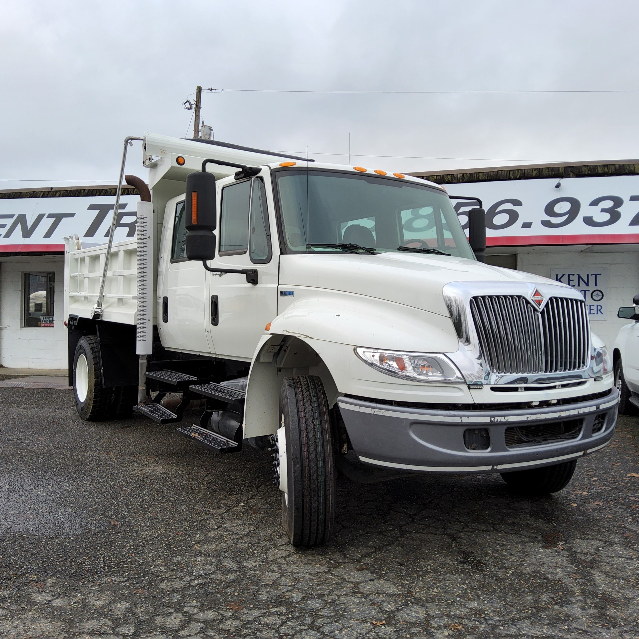 2011 Intl 4000 Crew Cab Dump Truck 20250106_122027-scaled