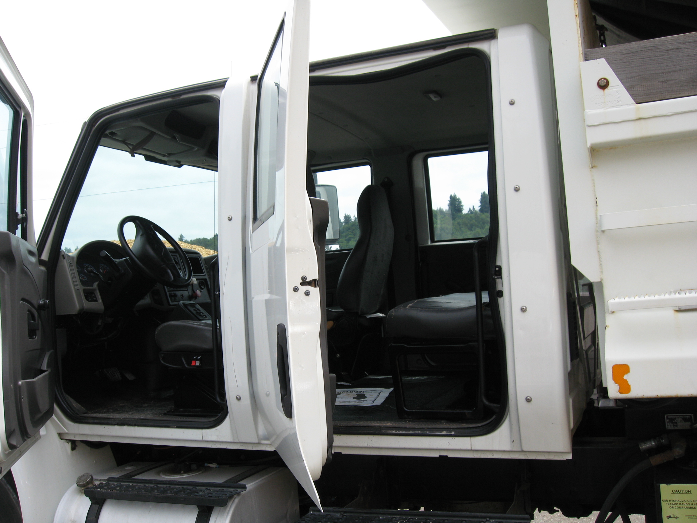 2011 Intl 4000 Crew Cab Dump Truck IMG_0342