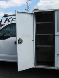 2017 Ford F-350 Tire Service Truck 16