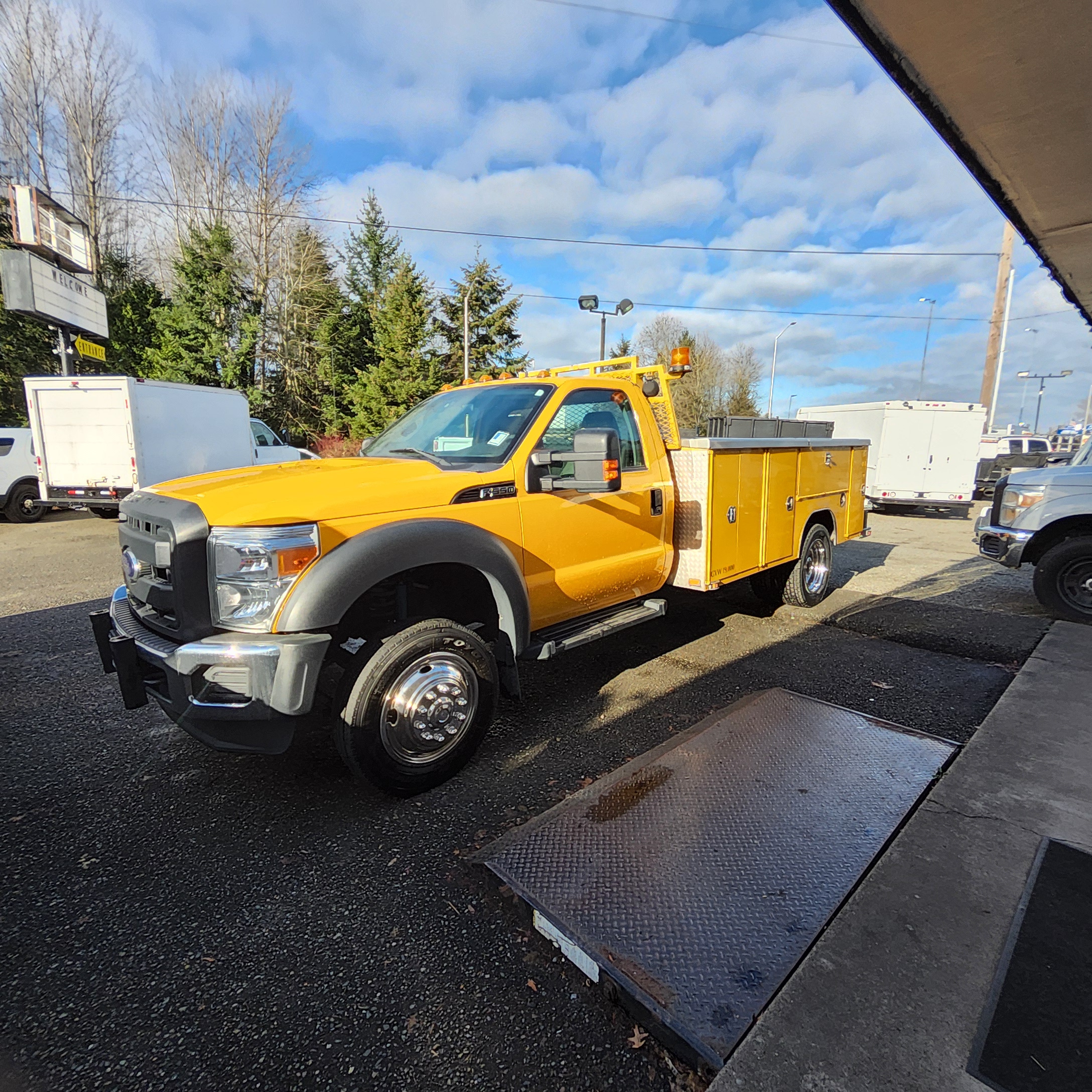 2012 Ford F550 Service Truck 20250111_114345