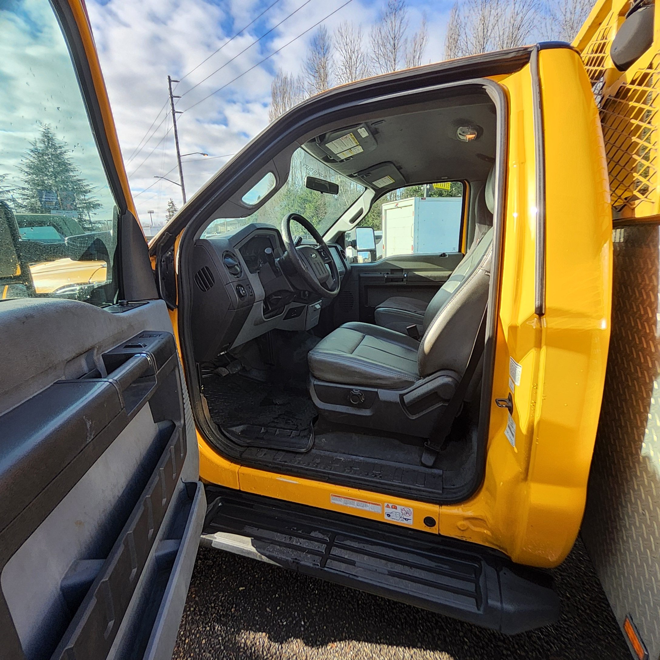 2012 Ford F550 Service Truck 20250111_114607-rotated