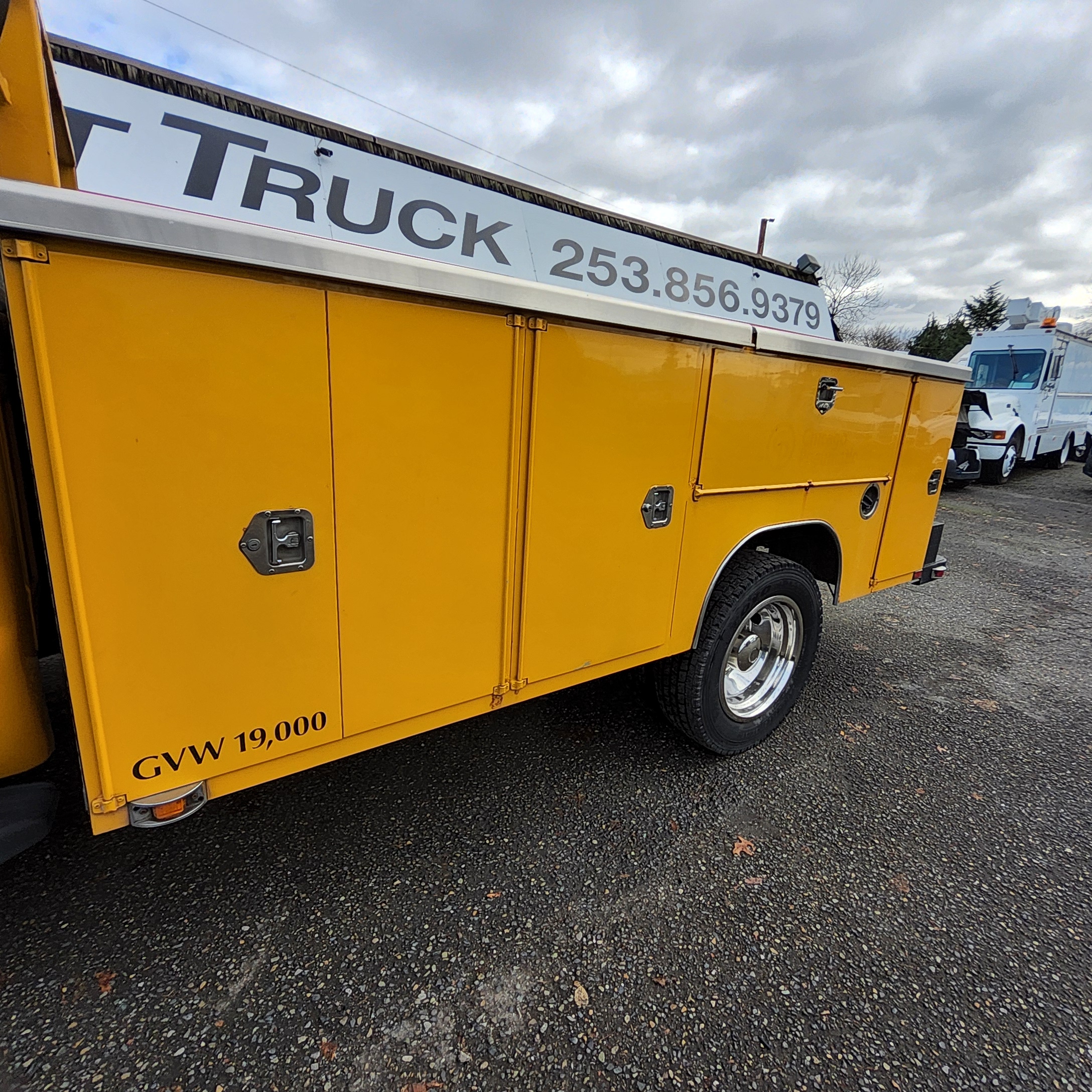 2012 Ford F550 Service Truck 20250111_122858