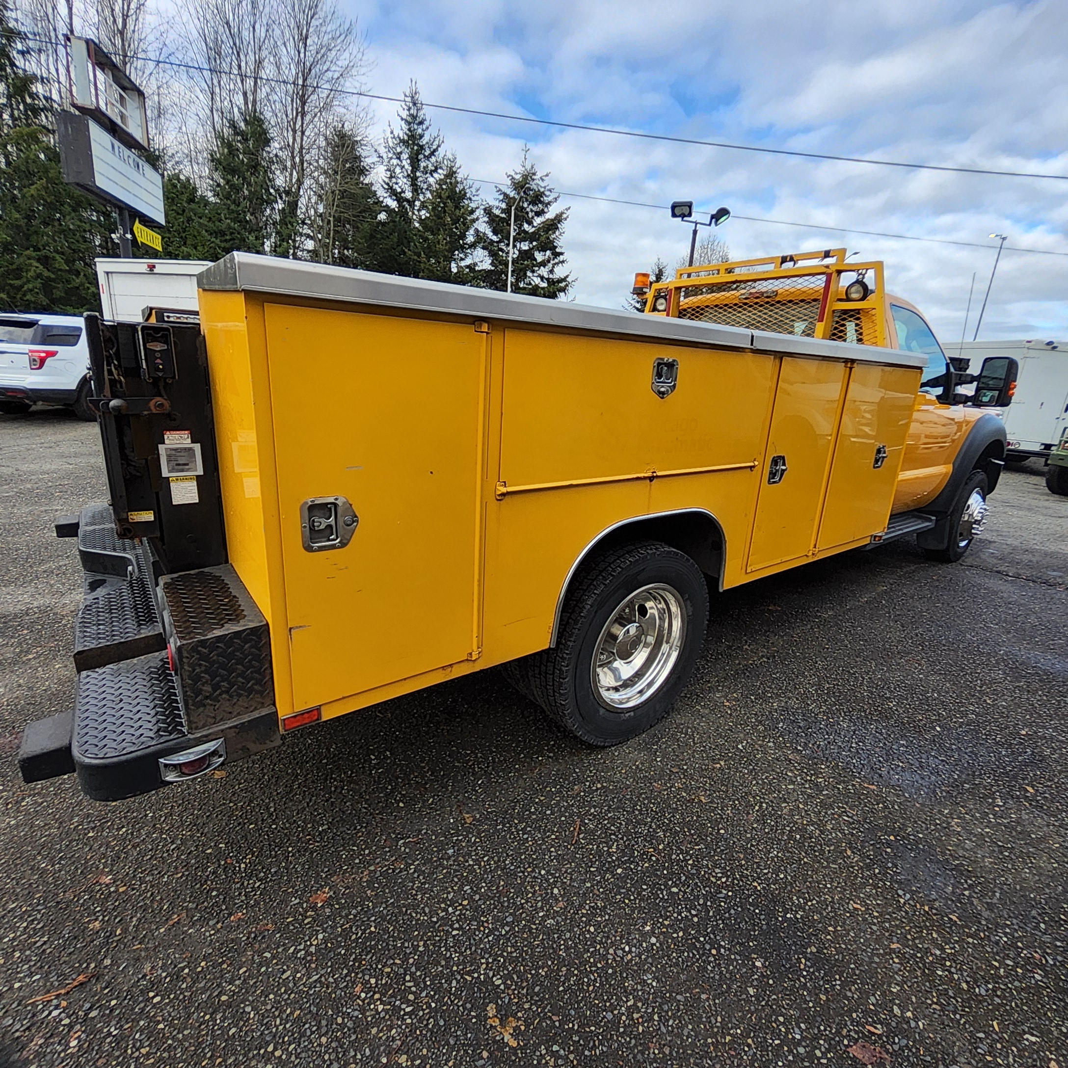 2012 Ford F550 Service Truck 20250111_122913