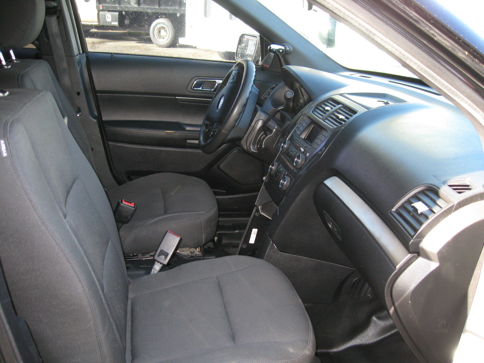 2018 Ford Explorer police trim 017