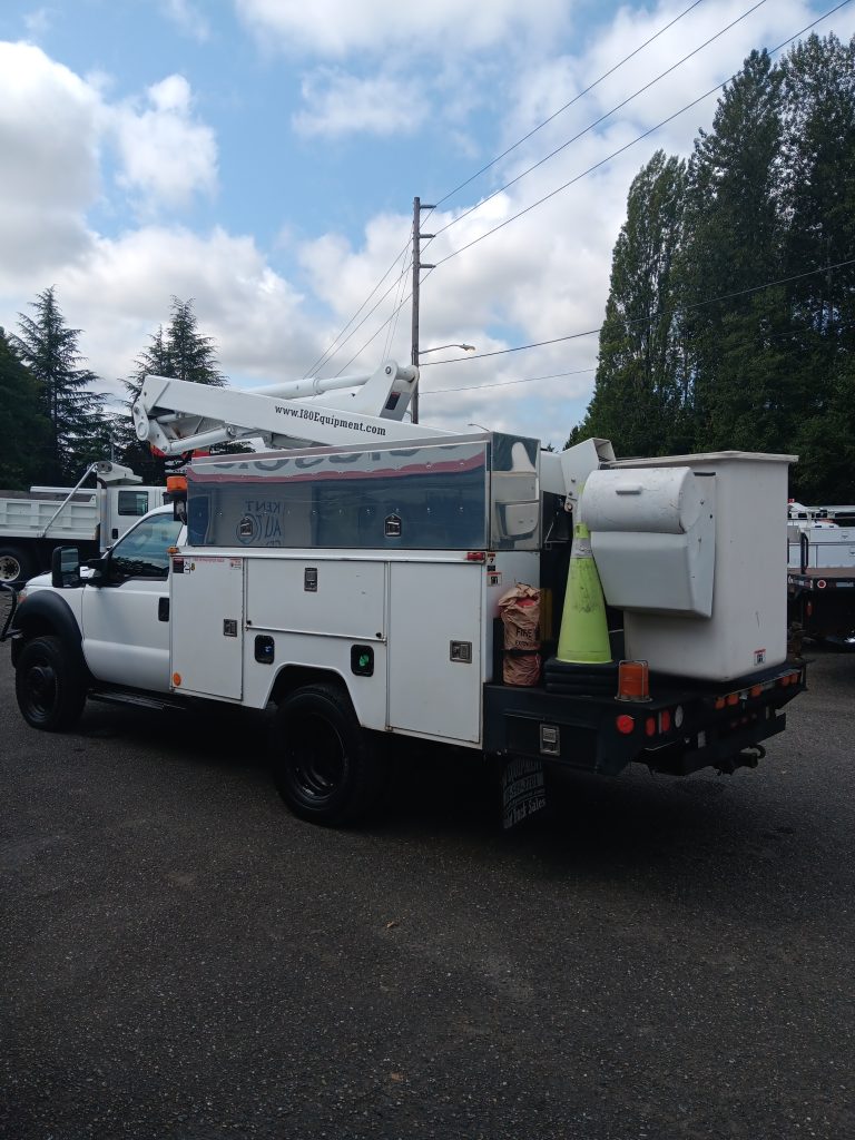 2011 Ford F550 Bucket Truck 20240725_113654-768x1024-1