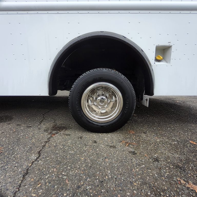 2011 FORD E-450 Step Van 20250111_125900-768x768-1
