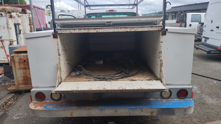 2001 Ford F250 Utility Truck