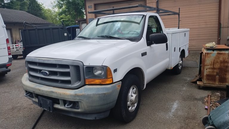 2001 Ford F250 Utility Truck