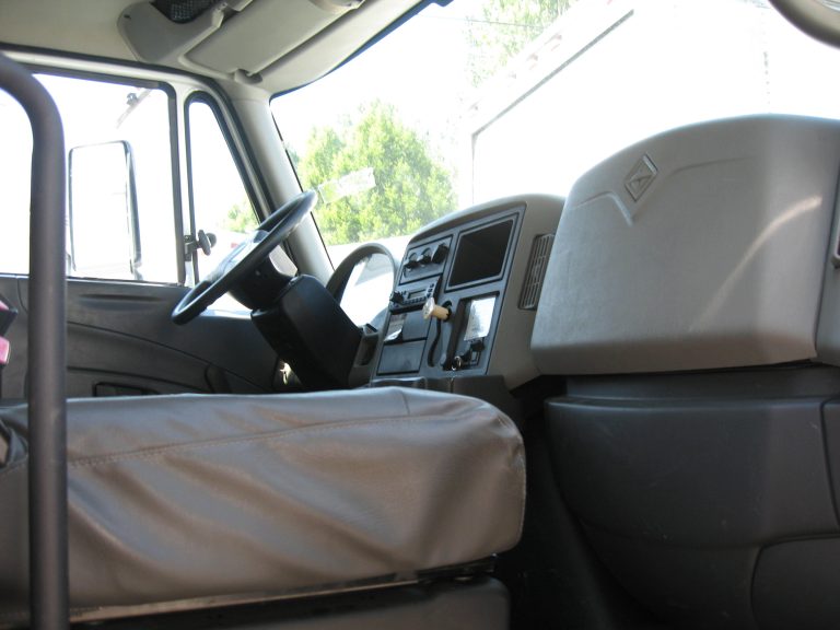 2009 International 7400 SBA 67a3dcd88bd8363b335f2813-768x576-1