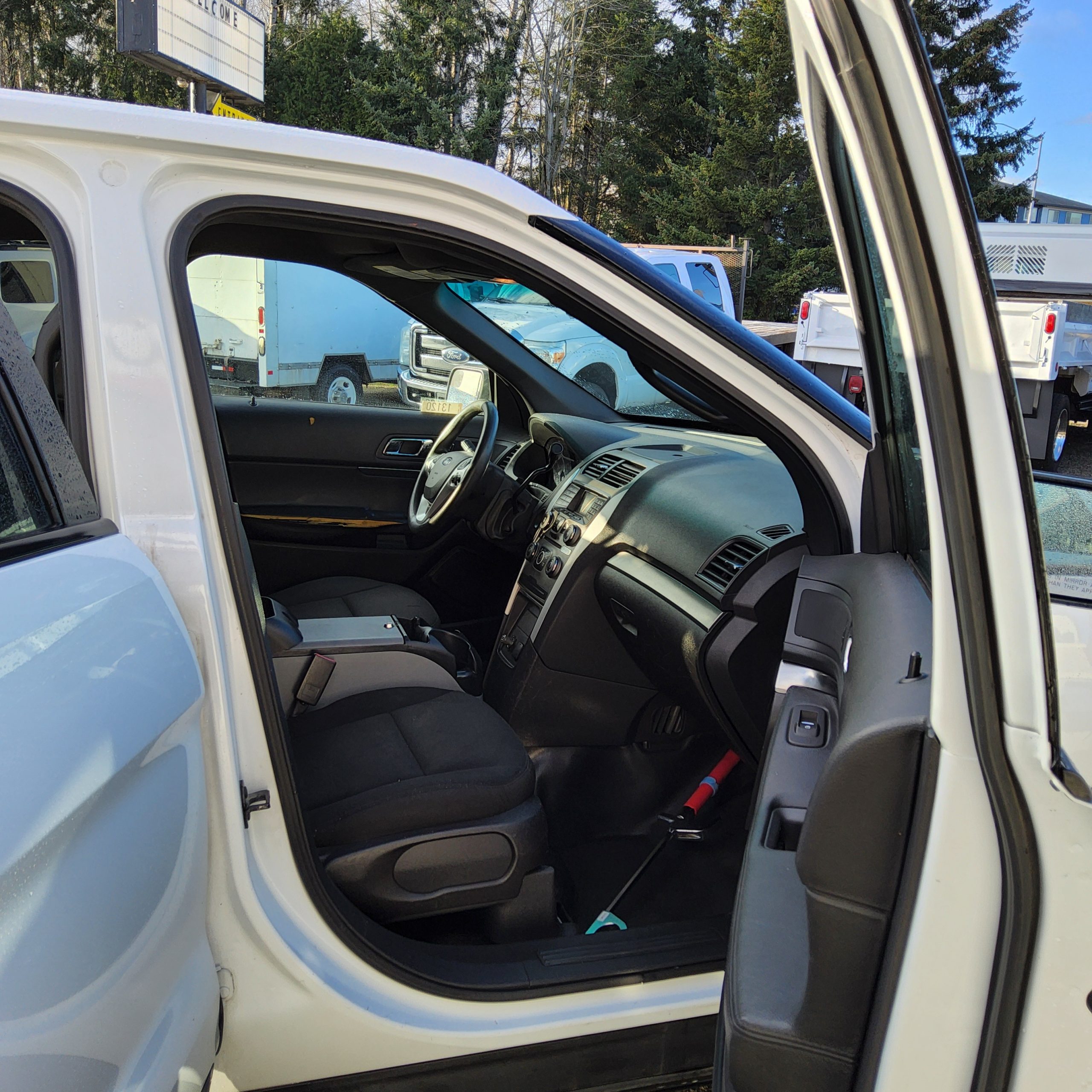 2015 Ford Explorer Police Interceptor 20250111_145254-scaled