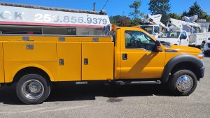 2014 Ford F550 Service Body Dually 2
