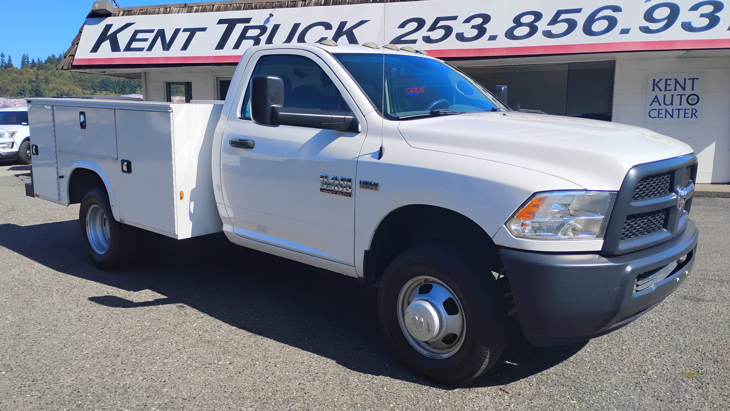 2016 Dodge Ram 3500 - image 1 of 6