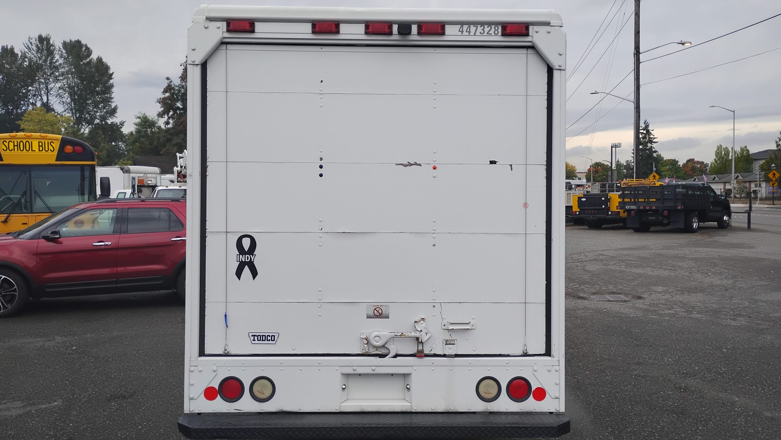 2010 Ford E350 Stepvan - image 4 of 6