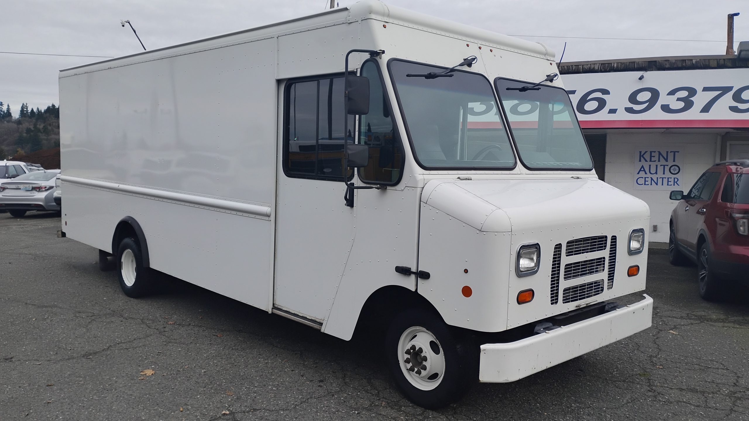 2014 Ford E450 Stepvan 18ft. 2014 Ford E450 Stepvan 18ft. - image 1 of 6