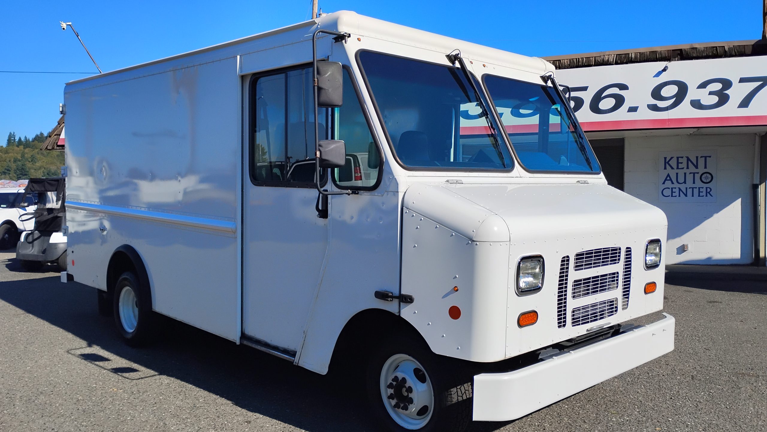 2019 Ford E350 Stepvan 2019 Ford E350 Stepvan - image 1 of 6