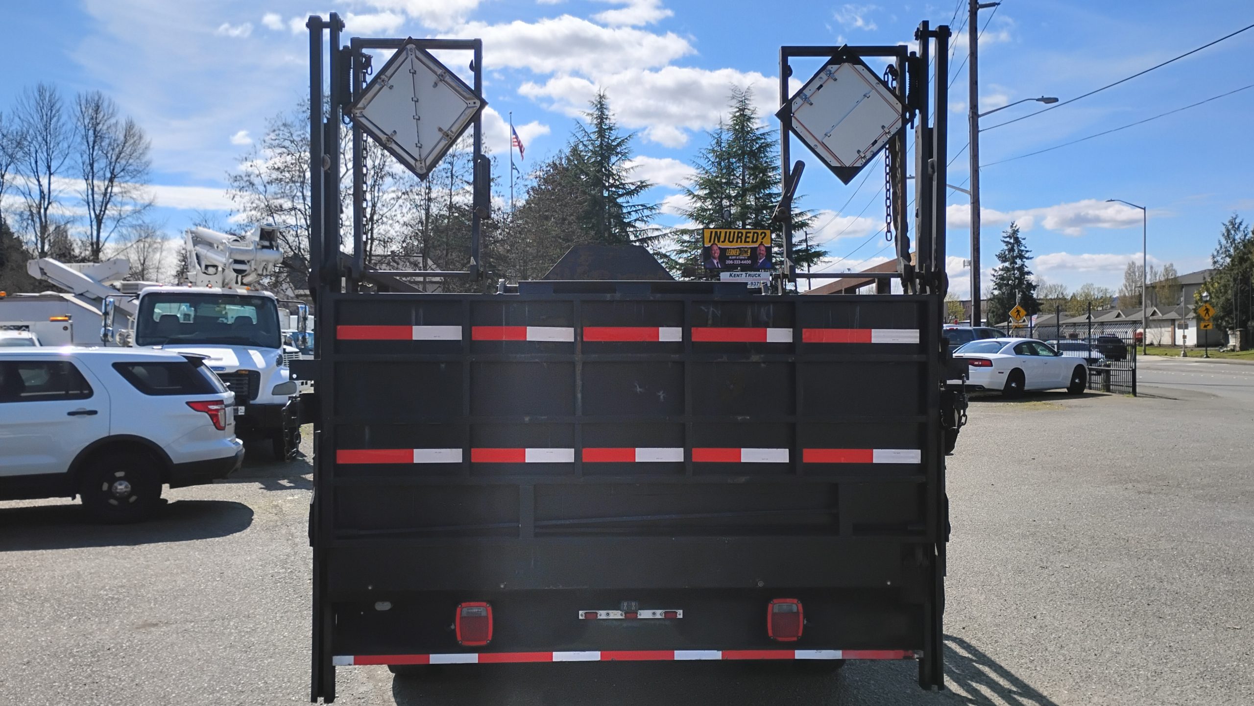 2006 Ford F-550 Flatbed w/Liftgate 2006 Ford F-550 Flatbed w/Liftgate - image 4 of 6